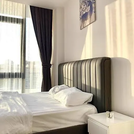 Secured Lux 1-bedrroom - Gym, Sauna & Parking 101 Apartamento
