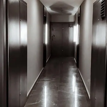 Apartamento Secured Lux 1-bedrroom - Gym, Sauna & Parking 101 Estambul